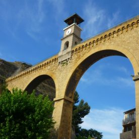 saint-chamas-aqueduc-horloge